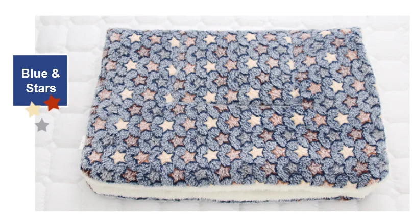 Soft Flannel Dog Blanket – Warm, Cosy Fleece Mat for Sofa, Bed & Crate