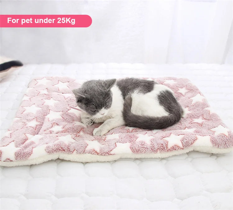 Soft Flannel Dog Blanket – Warm, Cosy Fleece Mat for Sofa, Bed & Crate
