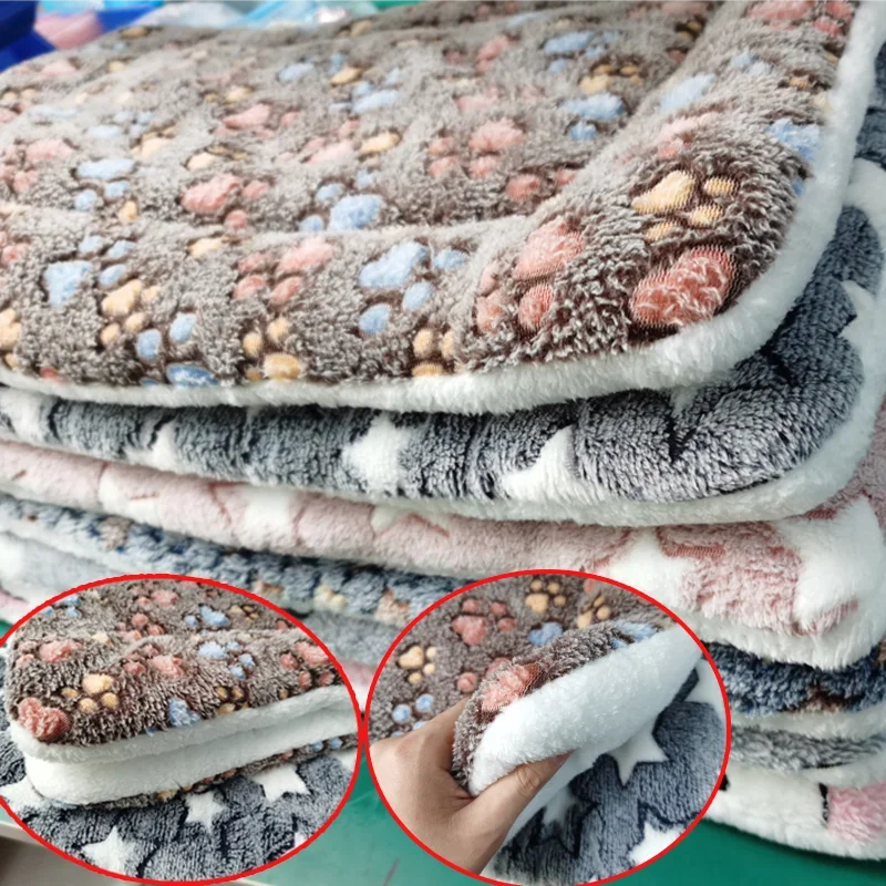 Soft Flannel Dog Blanket – Warm, Cosy Fleece Mat for Sofa, Bed & Crate