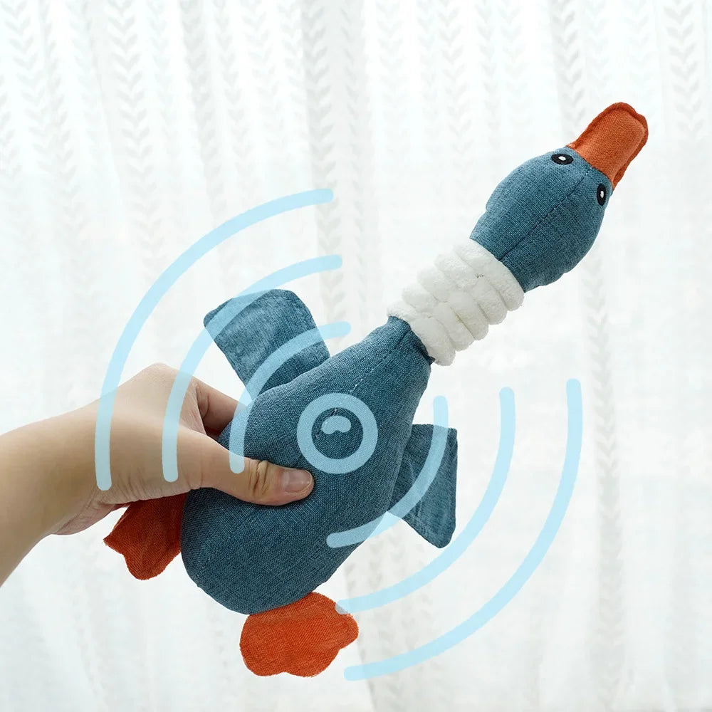 Squeaky Goose Chew Toy – Bite-Resistant Tug & Teeth Cleaning Toy
